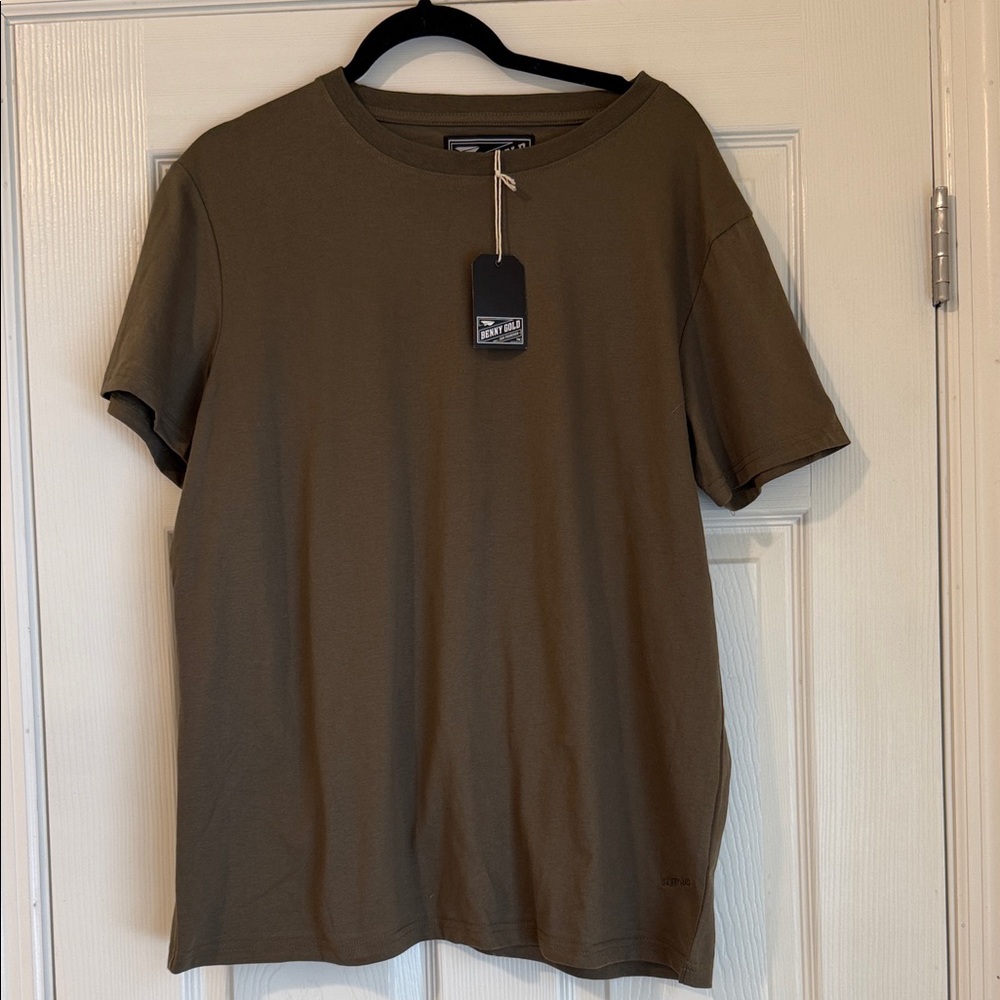 NWT Benny Gold T shirt